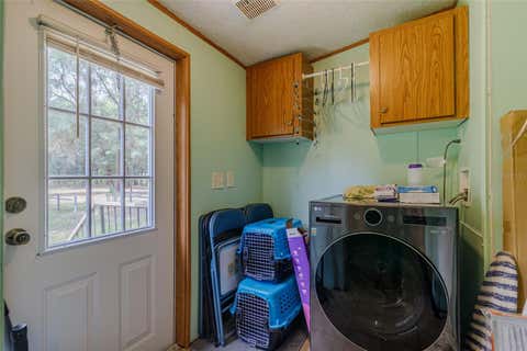 Tiny photo for 19050 NE 3rd Court, Citra, FL 32113 (MLS # A4698315)