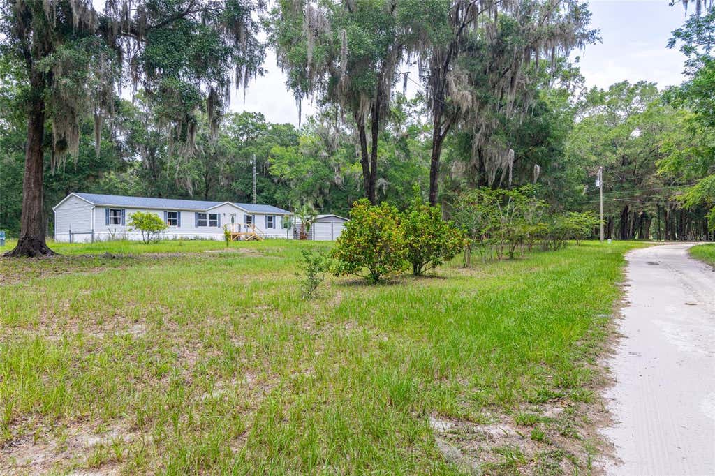 Photo of 19050 NE 3rd Court, Citra, FL 32113 (MLS # A4698315)