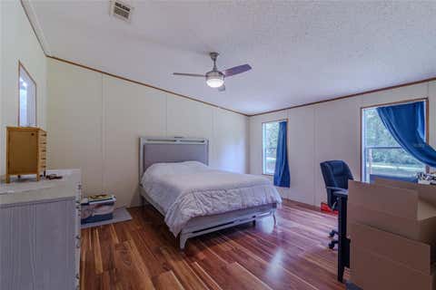Tiny photo for 19050 NE 3rd Court, Citra, FL 32113 (MLS # A4698315)