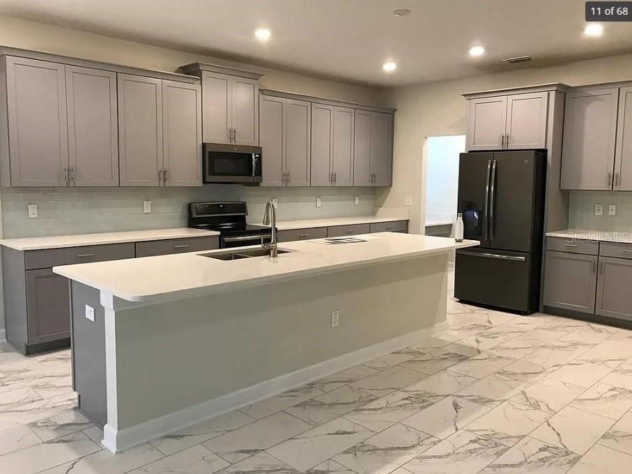 PANTHER VIEW - Residential Lease