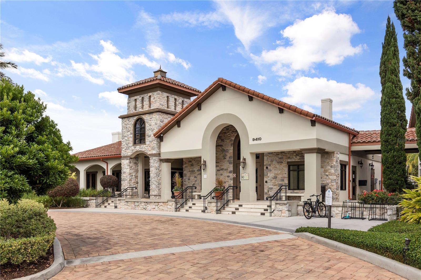 PANTHER VIEW - Residential Lease