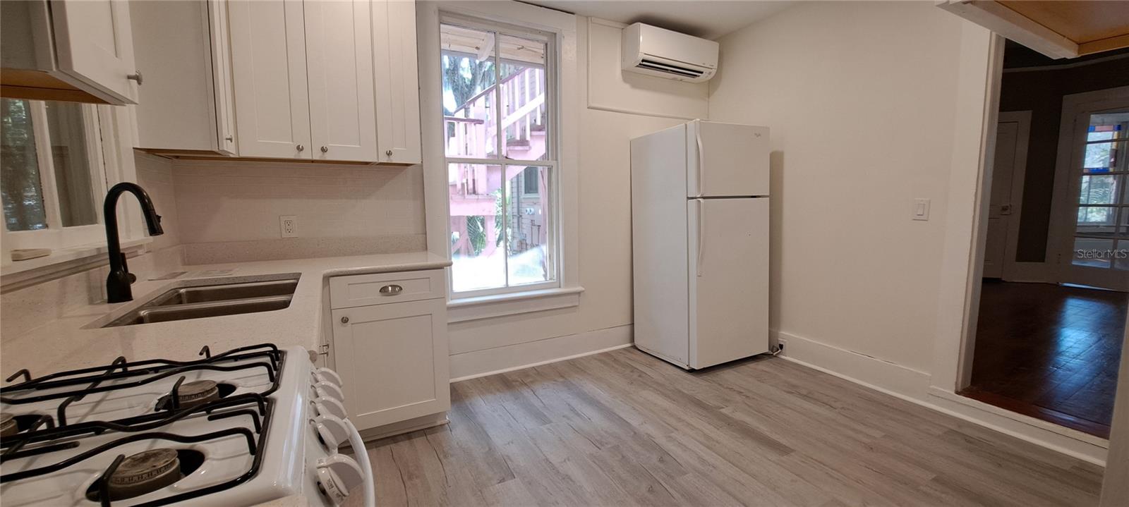 DUCK POND - Residential Lease