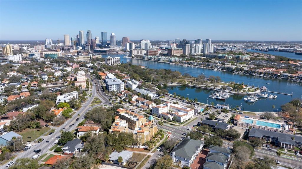 Photo of 114 E Davis Boulevard #4, Tampa, FL 33606 (MLS # TB8481250)