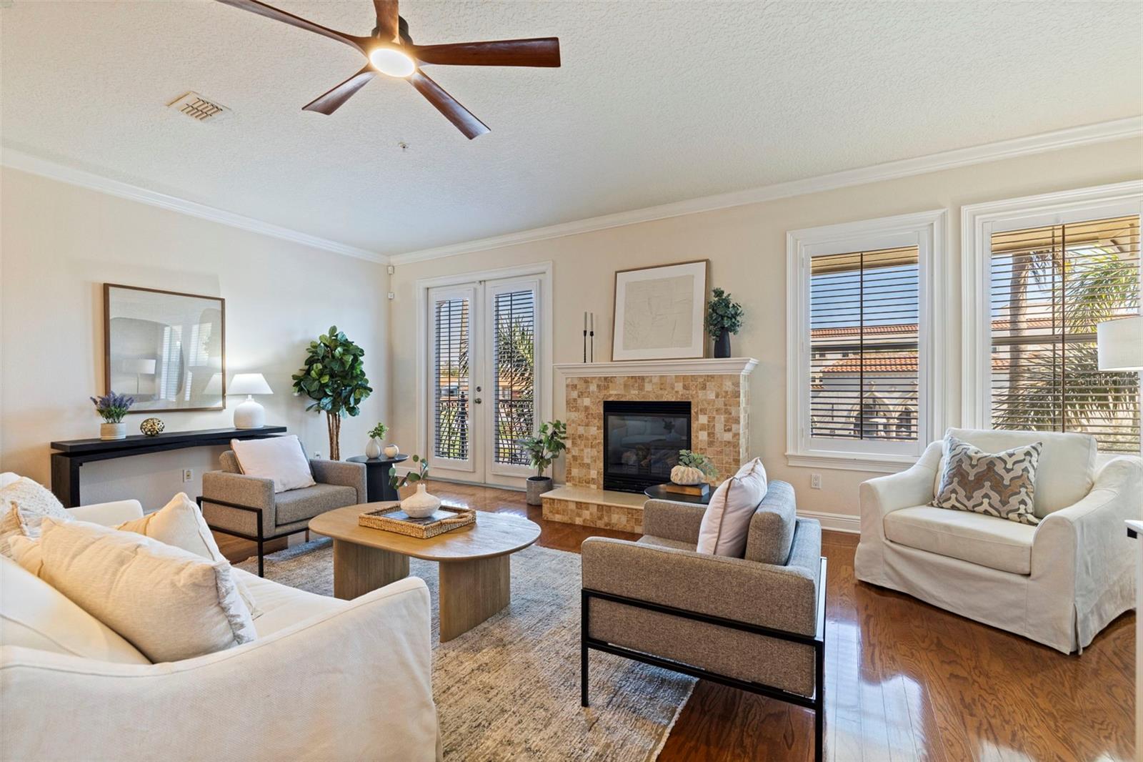 VILLA DEL MARE TWNHMS - Residential