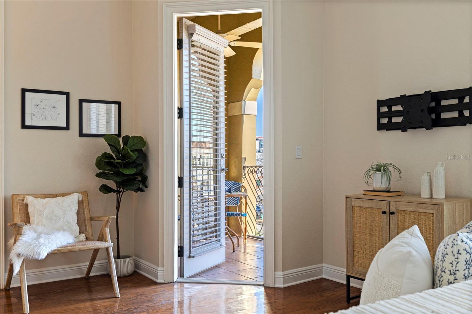 VILLA DEL MARE TWNHMS - Residential