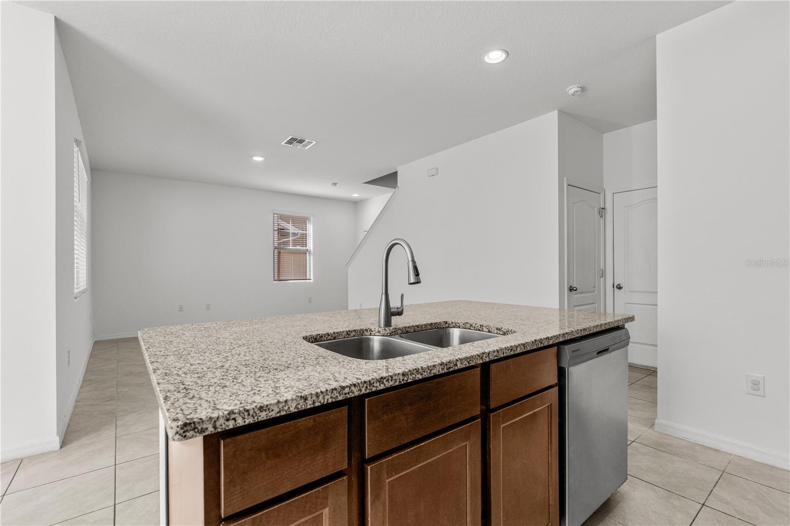 CORNERSTONE GROVE - Residential