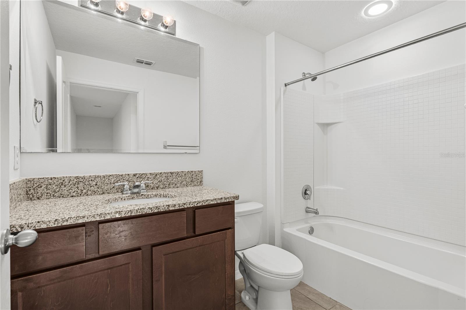 CORNERSTONE GROVE - Residential