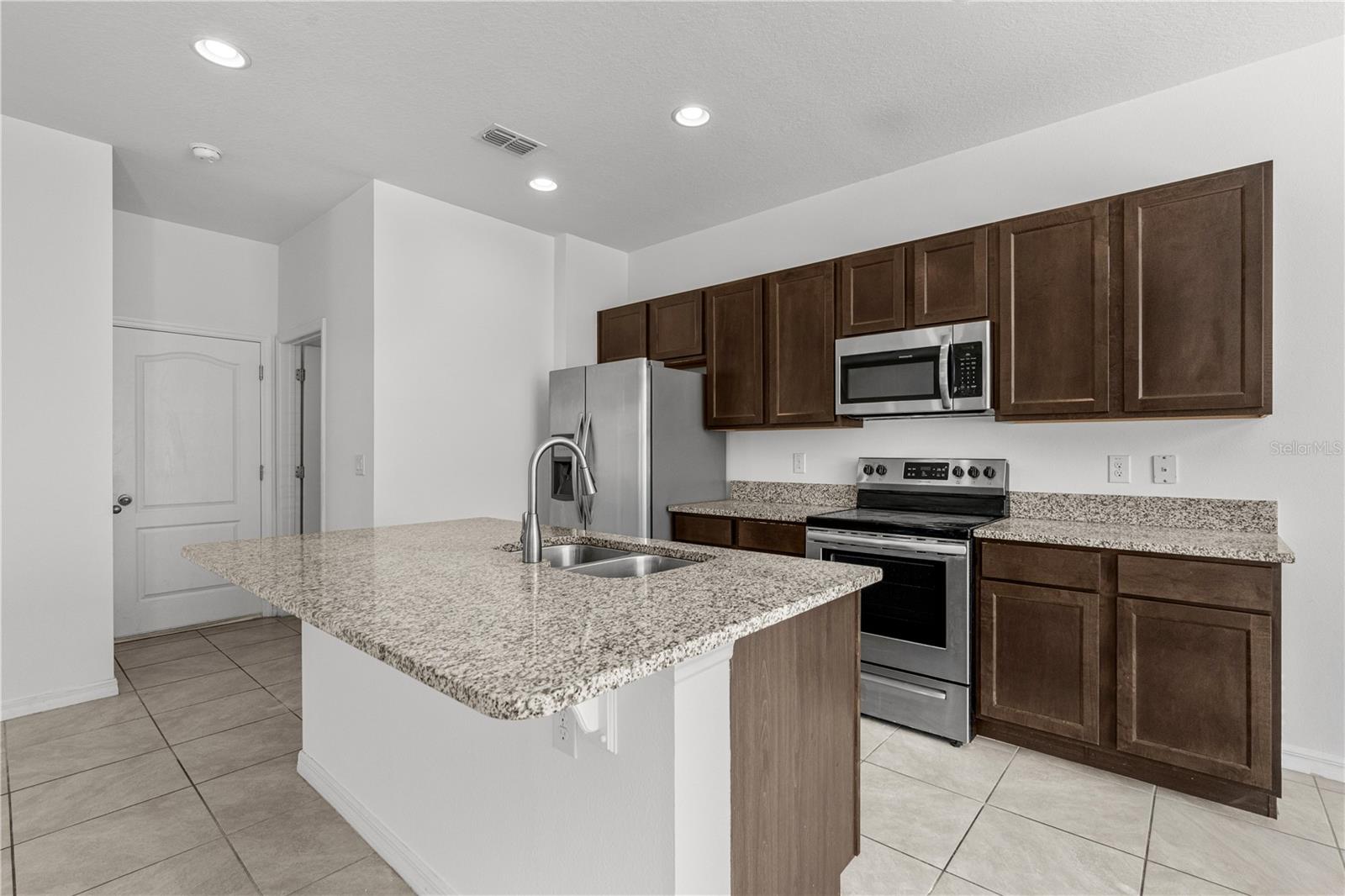 CORNERSTONE GROVE - Residential