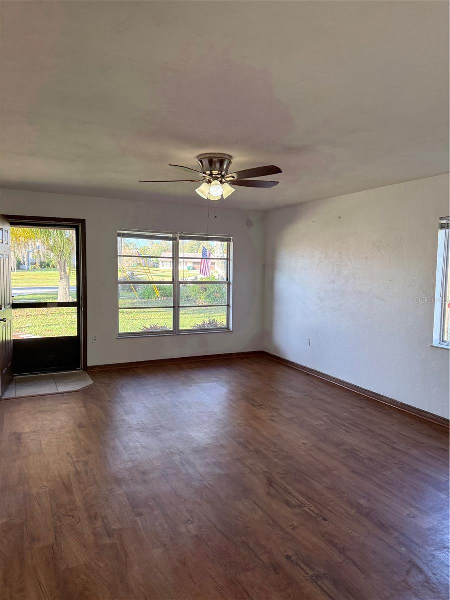 PLYMOUTH PLACE - Residential