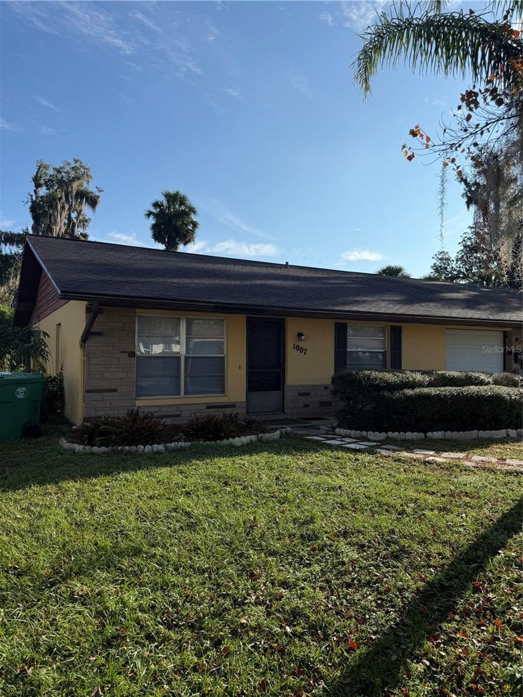 Photo of 1007 Marlboro Drive, Deland, FL 32724 (MLS # V4946083)