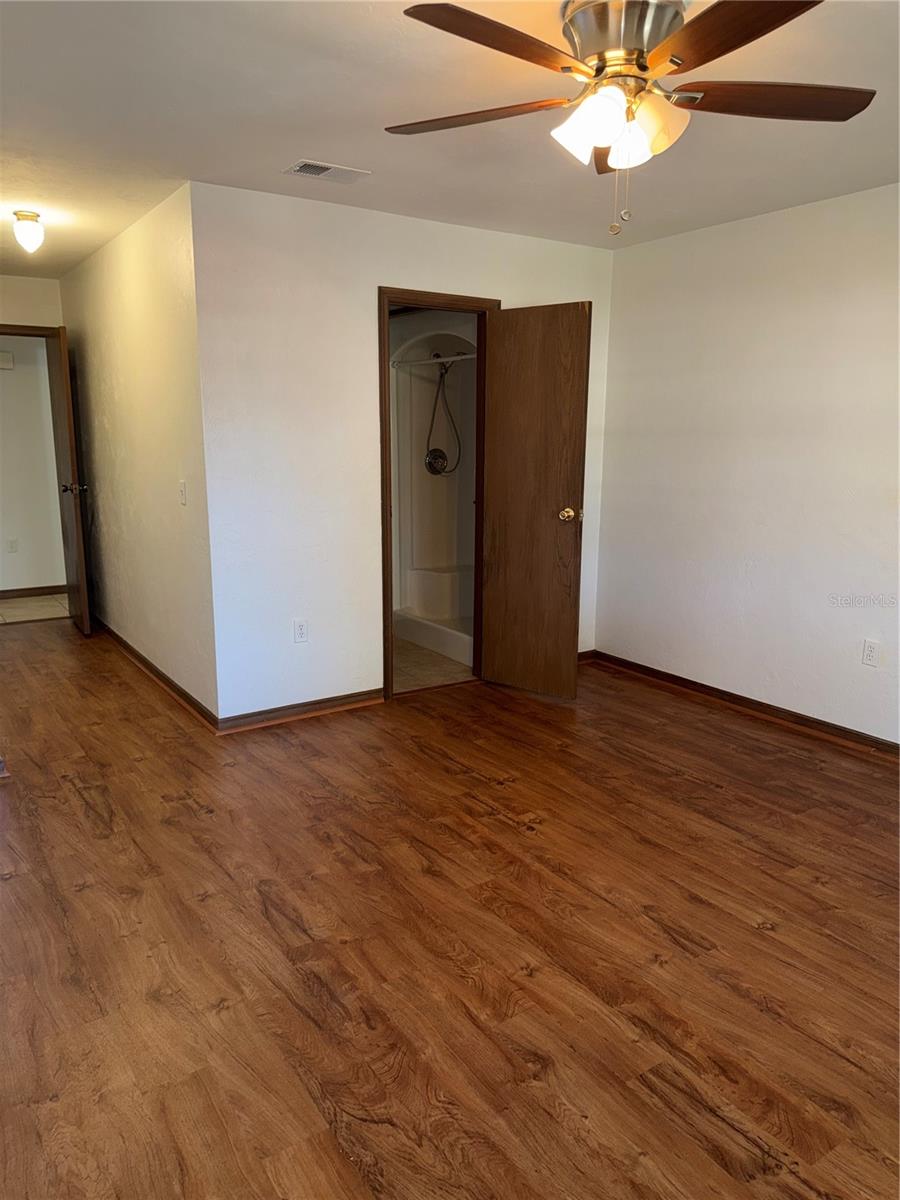 PLYMOUTH PLACE - Residential