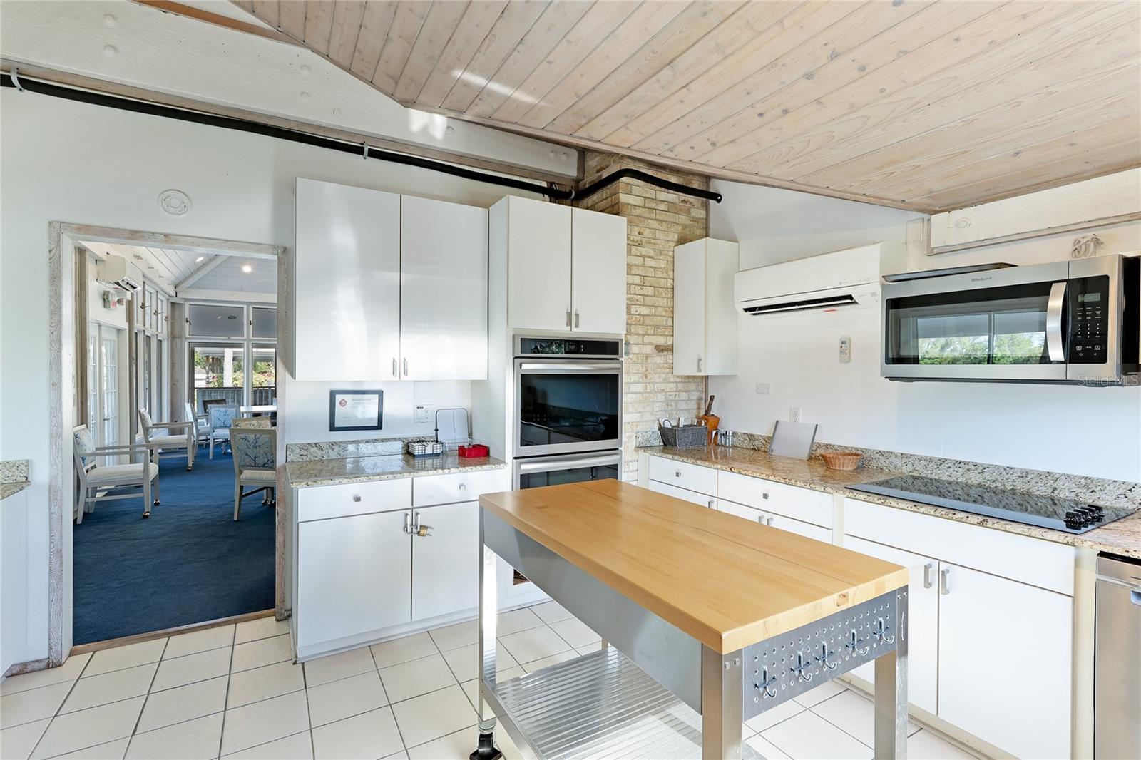 TIDY ISLAND PH III - Residential