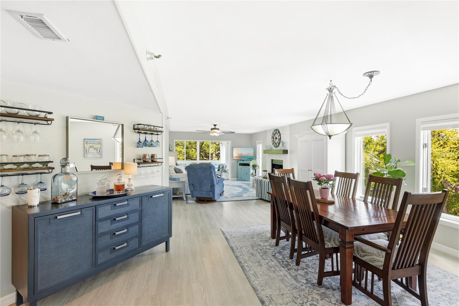 TIDY ISLAND PH III - Residential