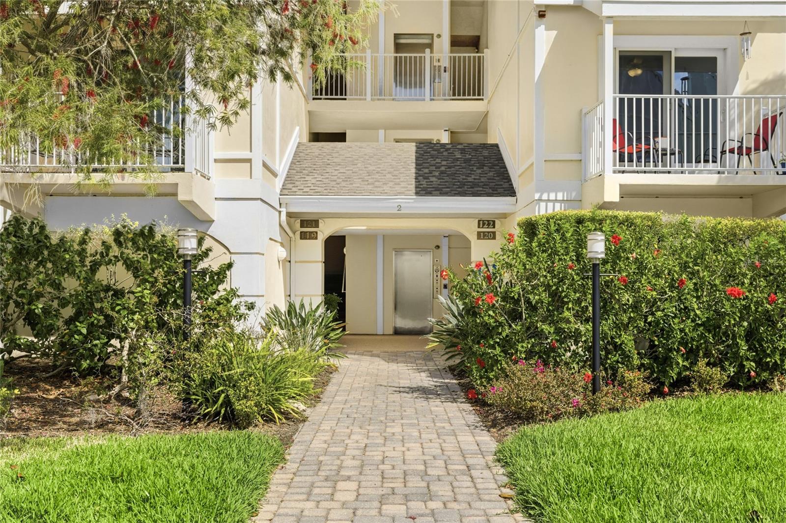 TIDY ISLAND PH III - Residential