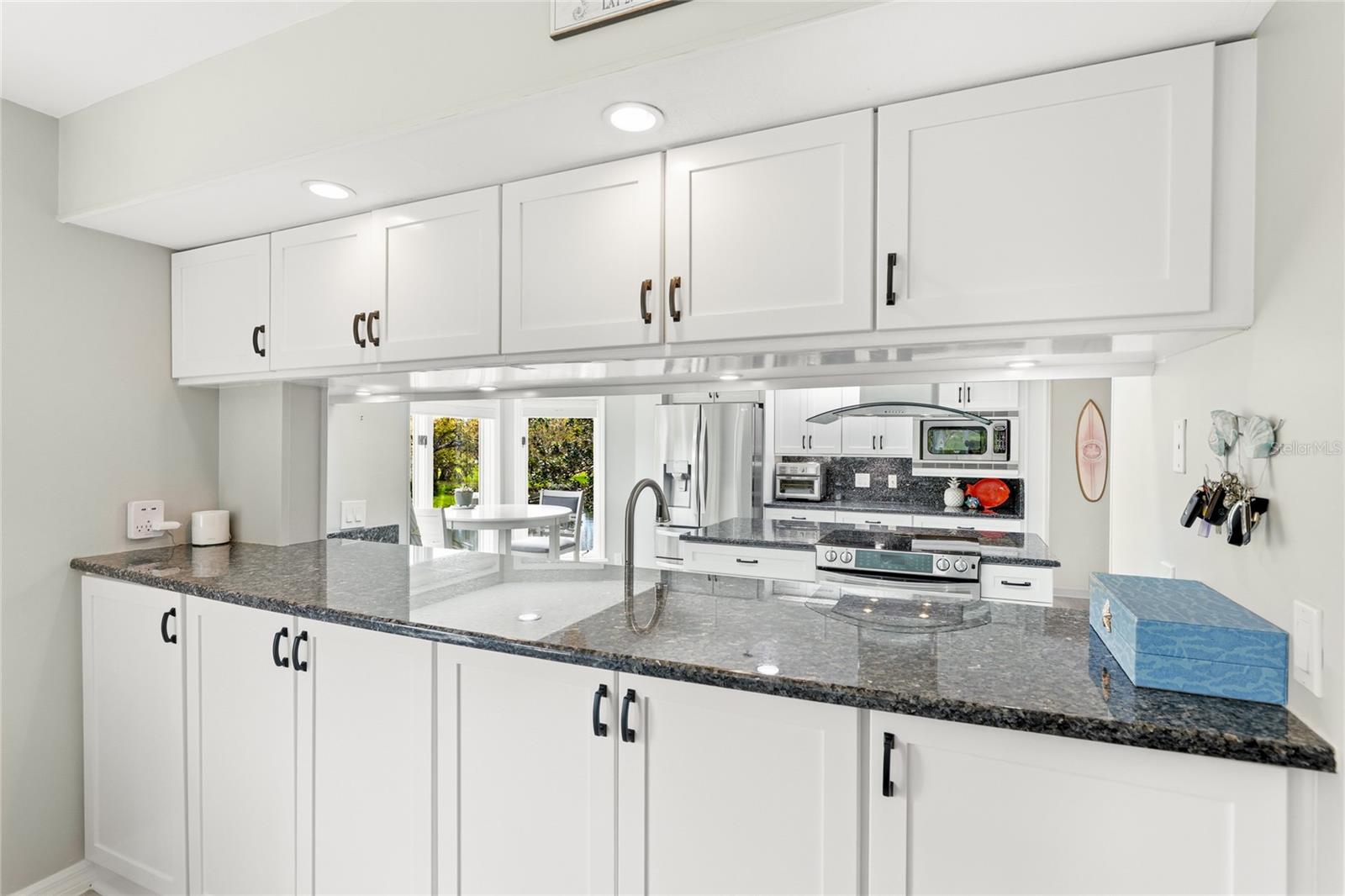 TIDY ISLAND PH III - Residential