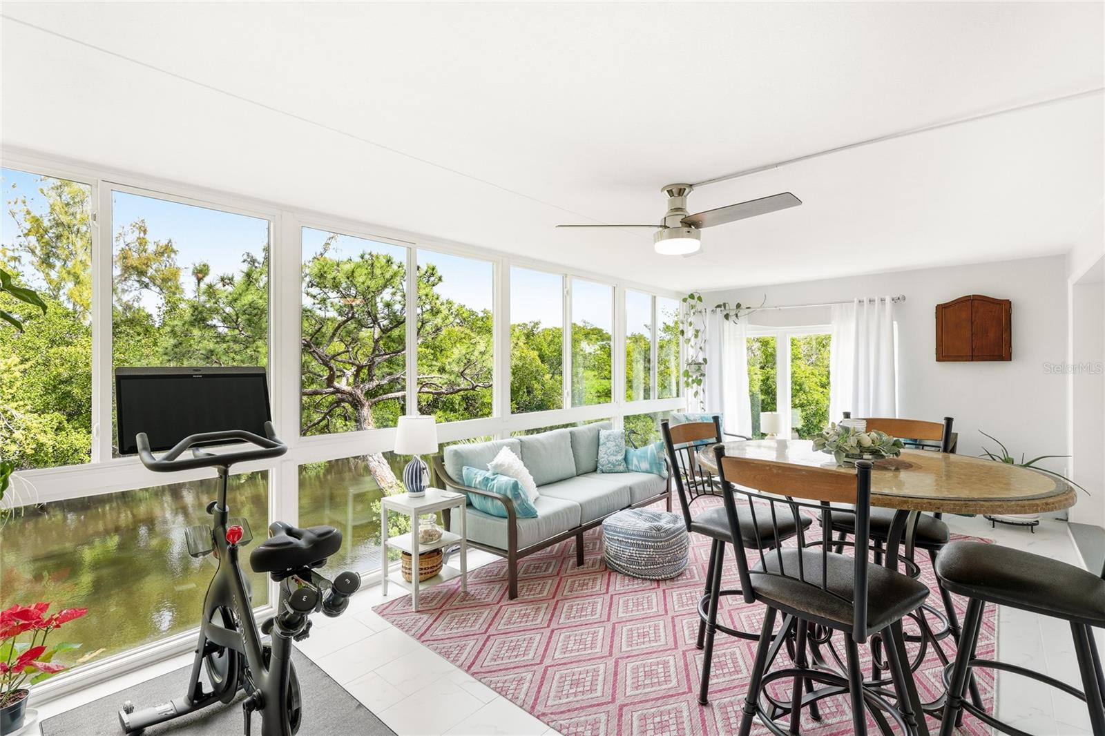 TIDY ISLAND PH III - Residential