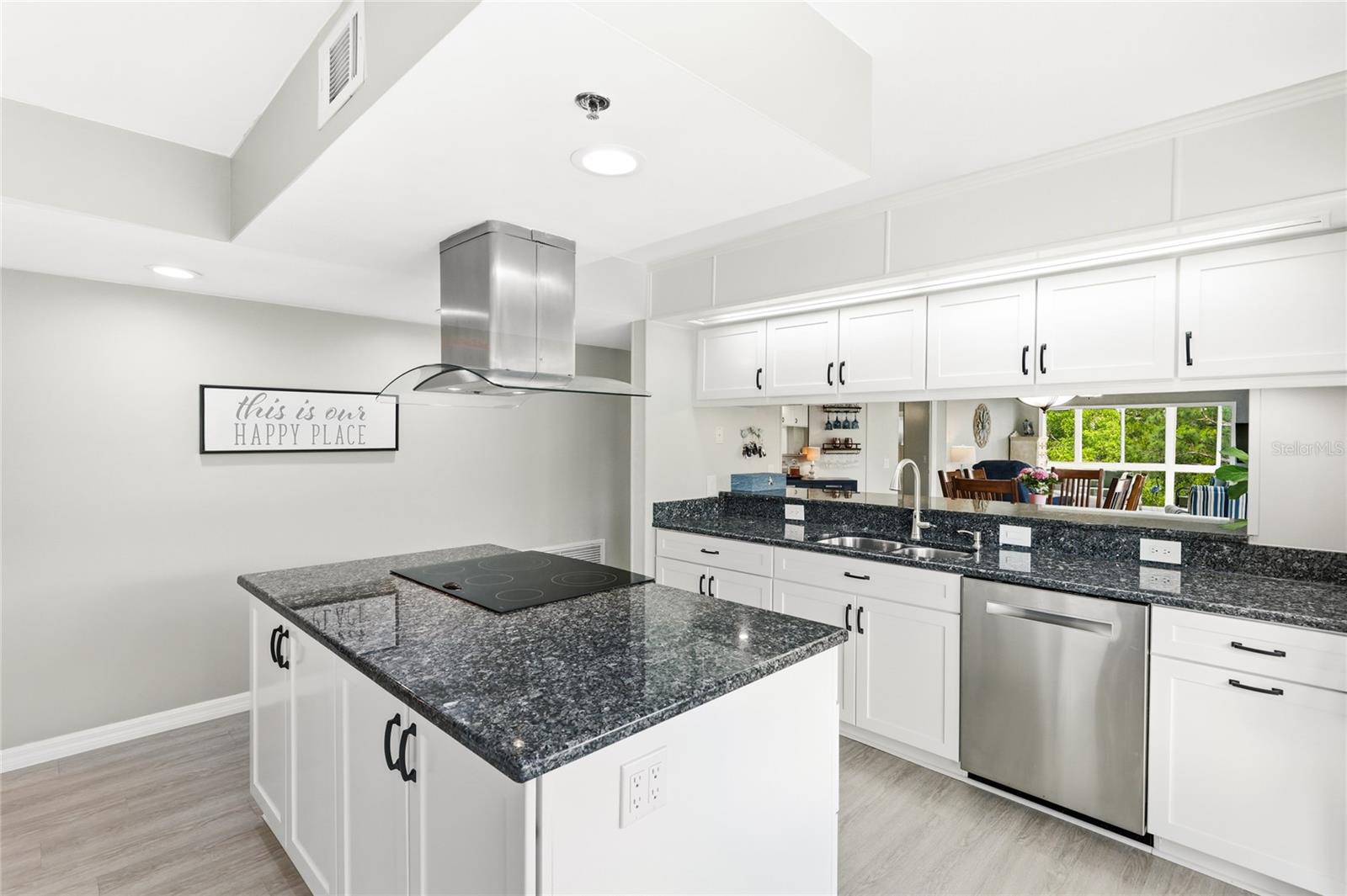 TIDY ISLAND PH III - Residential