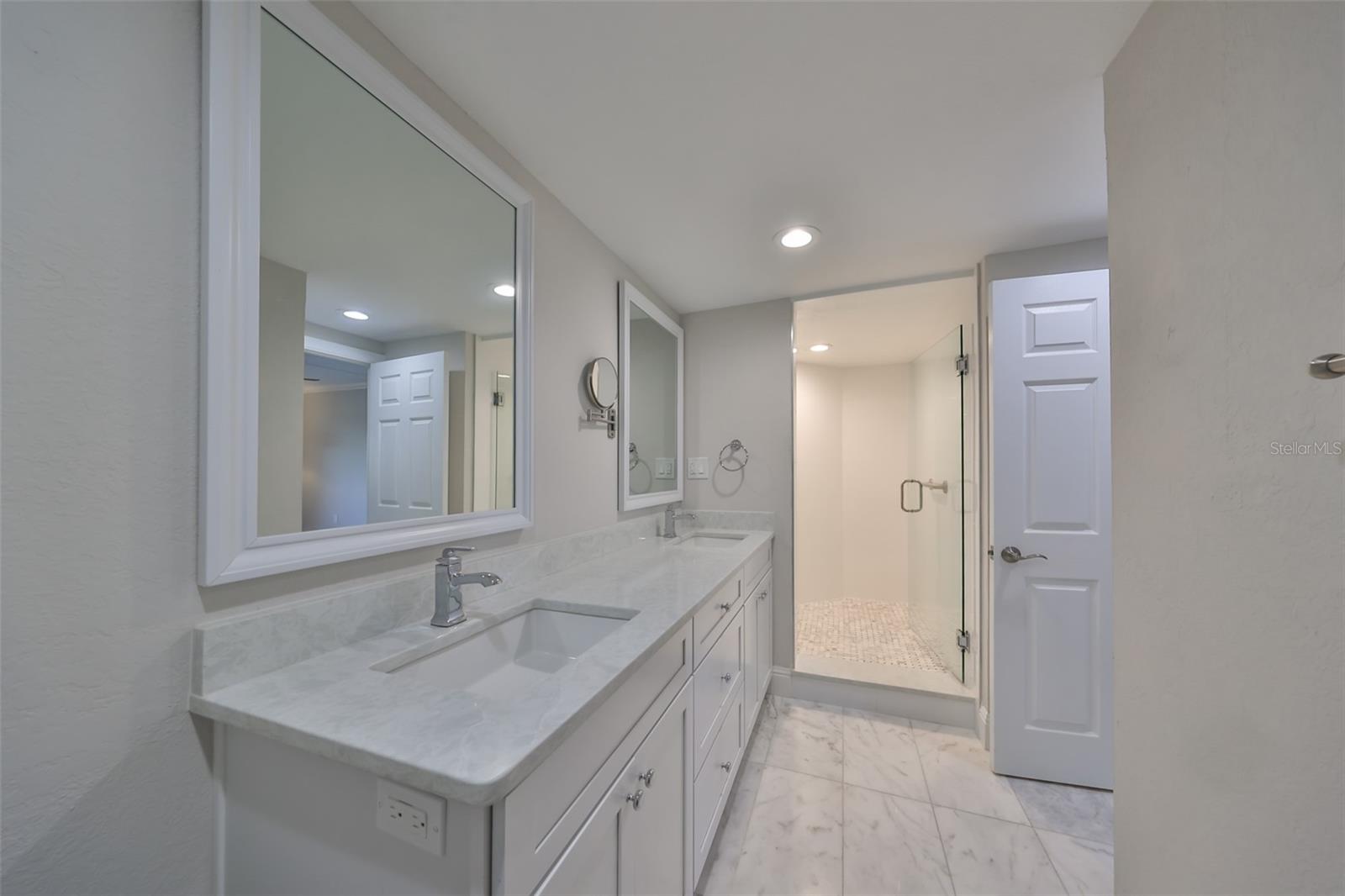 THE PINNACLE APTS A CONDO - Residential Lease