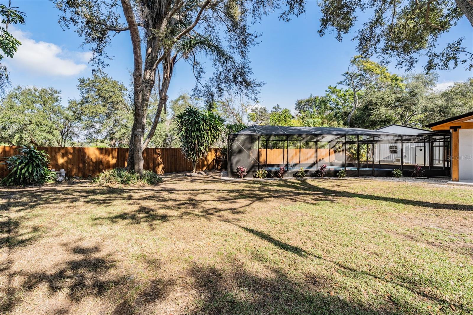 PINELLAS FARMS - Residential