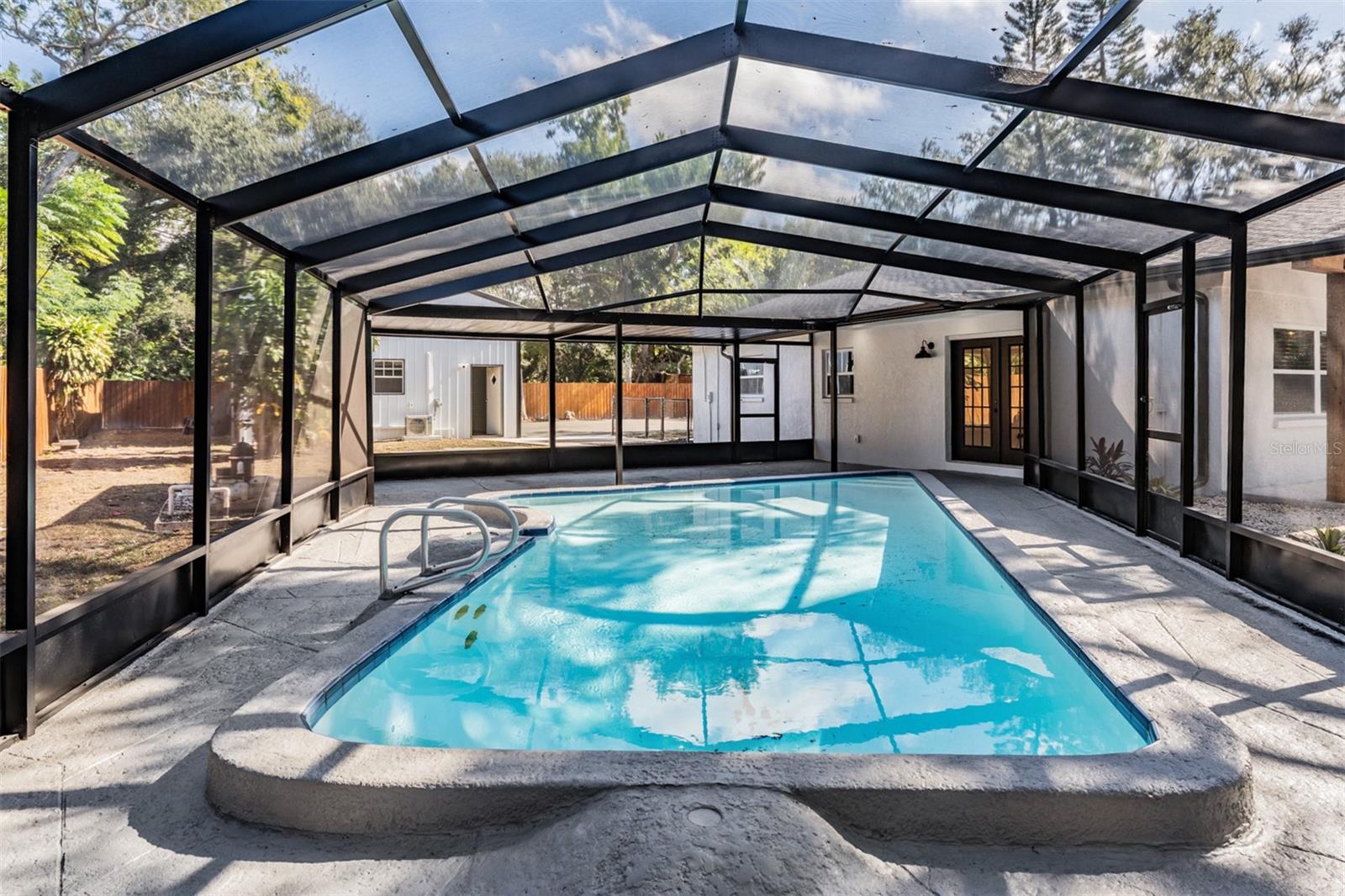 PINELLAS FARMS - Residential