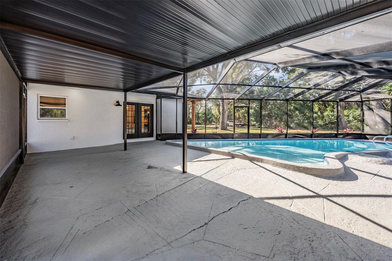 PINELLAS FARMS - Residential