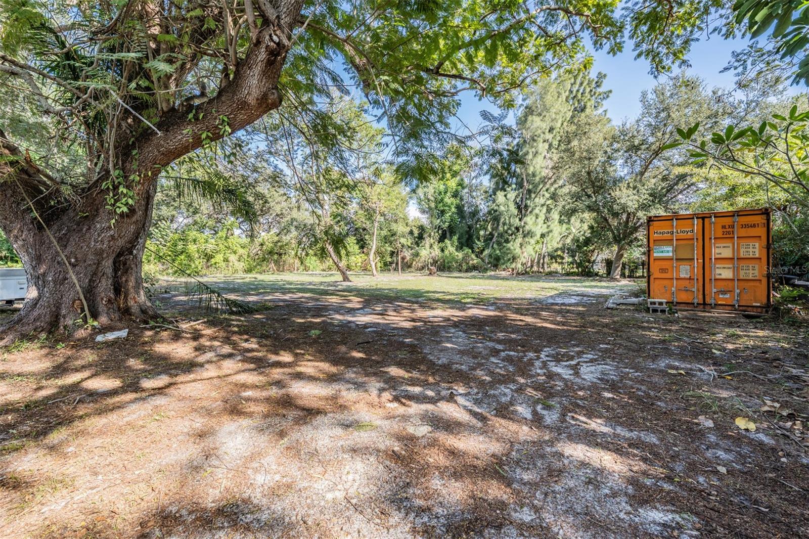 PINELLAS FARMS - Residential