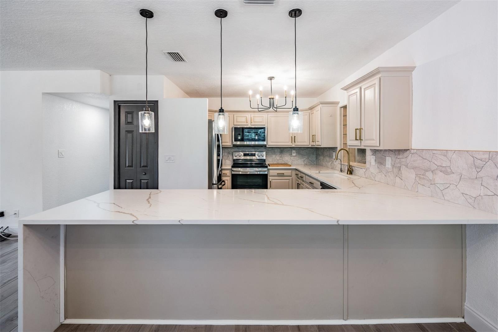 PINELLAS FARMS - Residential