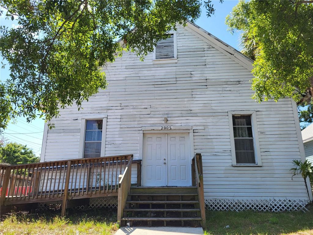 Photo of 2902 N Albany Avenue, Tampa, FL 33607 (MLS # W7885816)