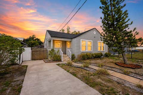 Photo of 2403 Corrine Street, Tampa, FL 33605 (MLS # TB8518556)