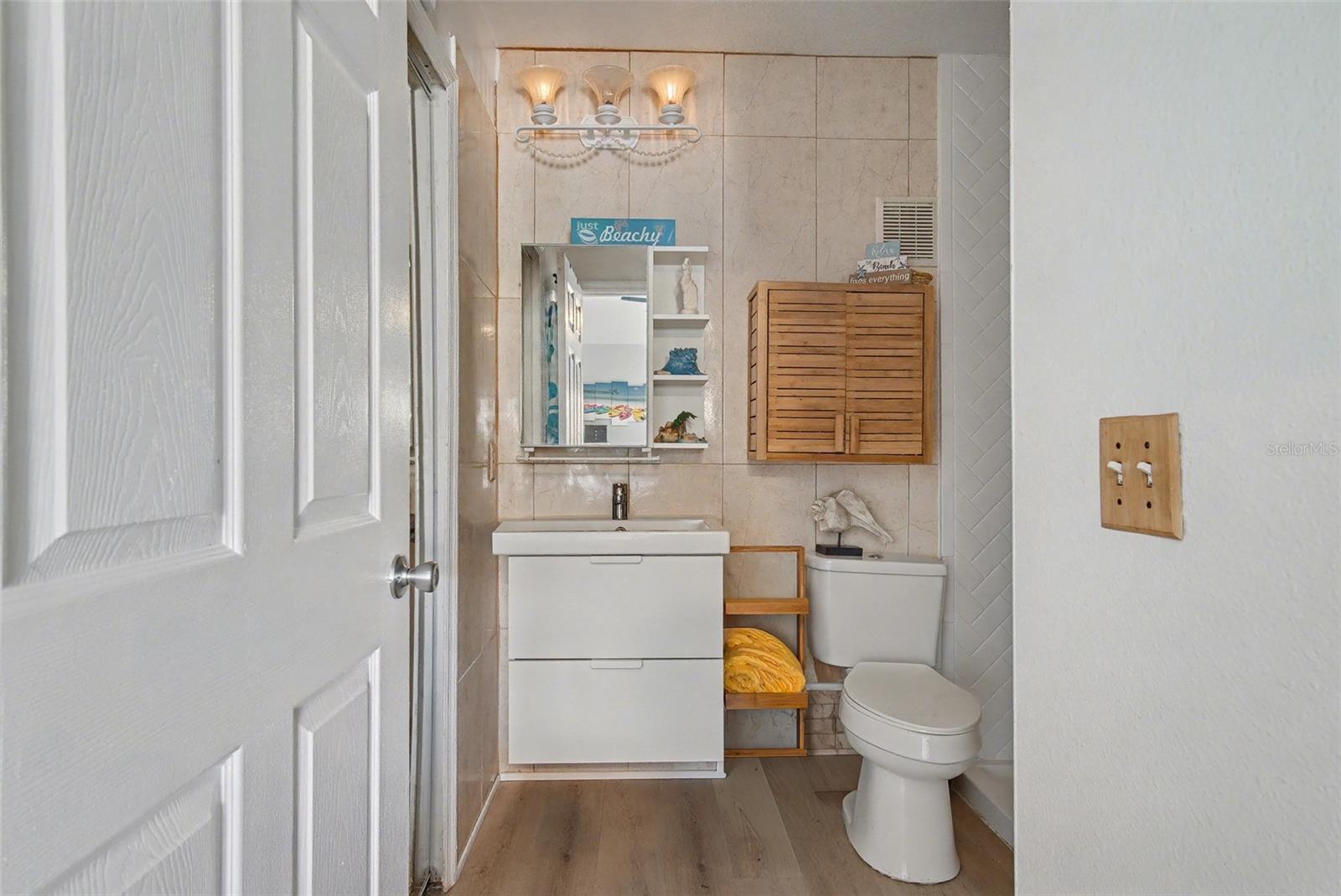 COURTNEY LANDING - Residential