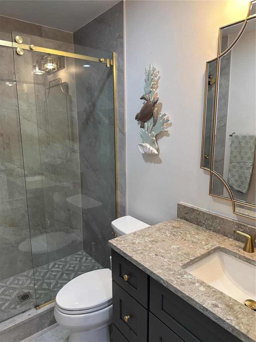 IMPERIAL COVE 13 - Residential Lease