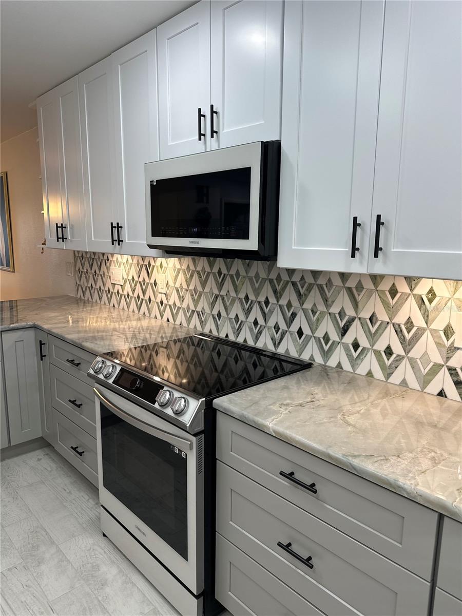 IMPERIAL COVE 13 - Residential Lease