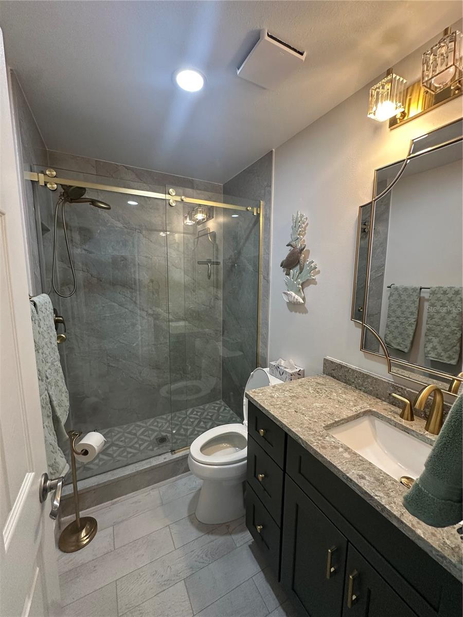 IMPERIAL COVE 13 - Residential Lease