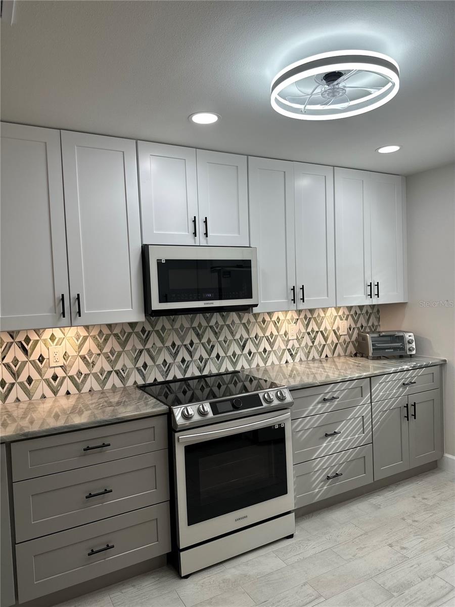 IMPERIAL COVE 13 - Residential Lease