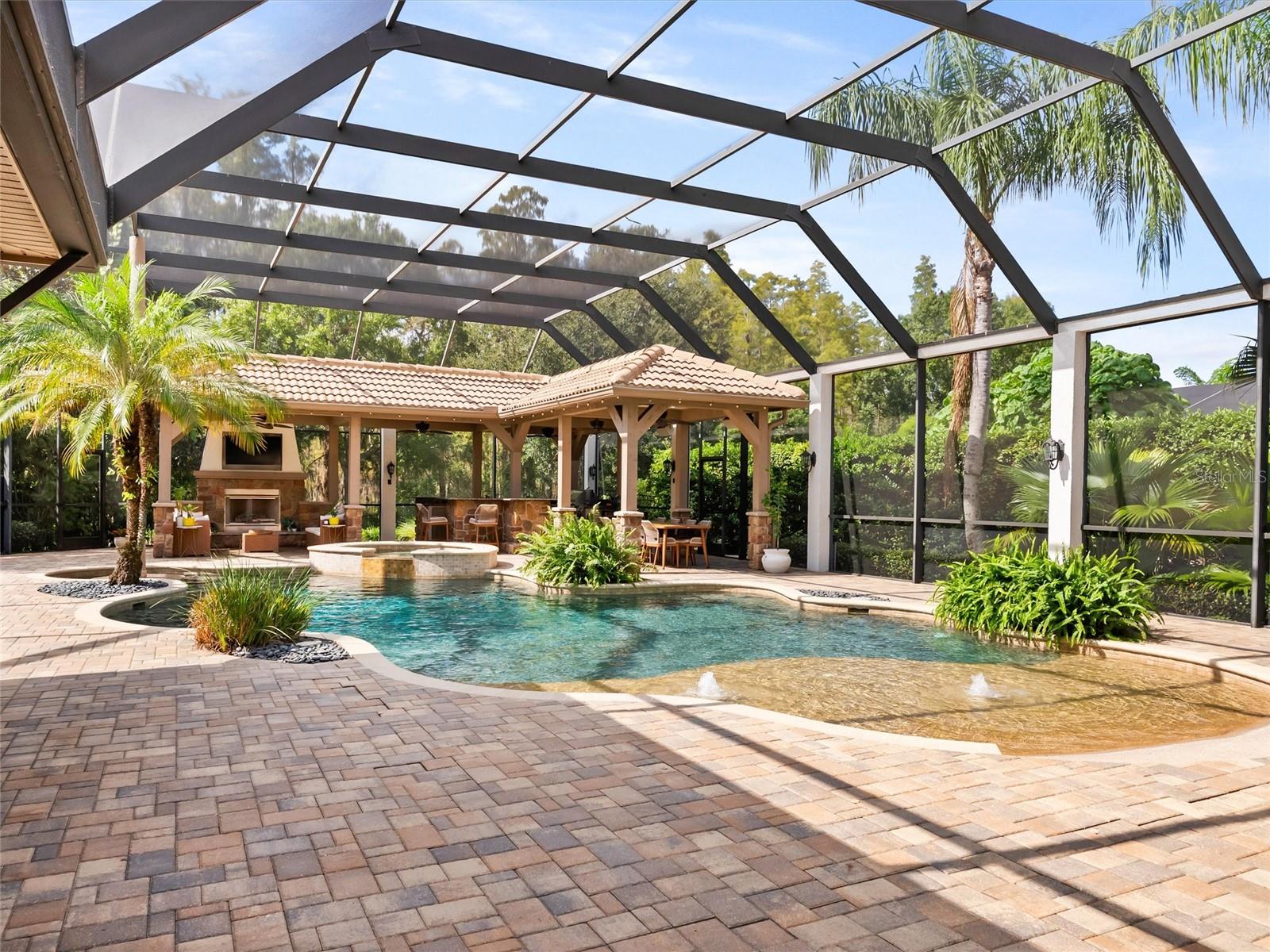 LADERA - Residential