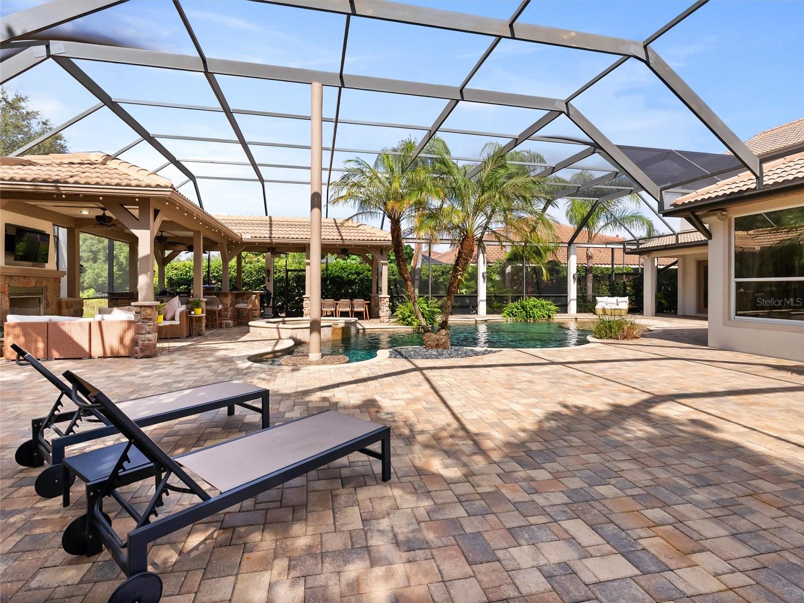 LADERA - Residential