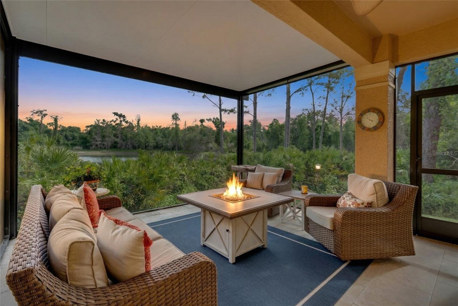 8204 VILLA GRANDE COURT