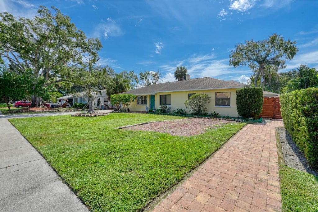 Photo of 3408 W San Luis Street, Tampa, FL 33629 (MLS # TB8554445)