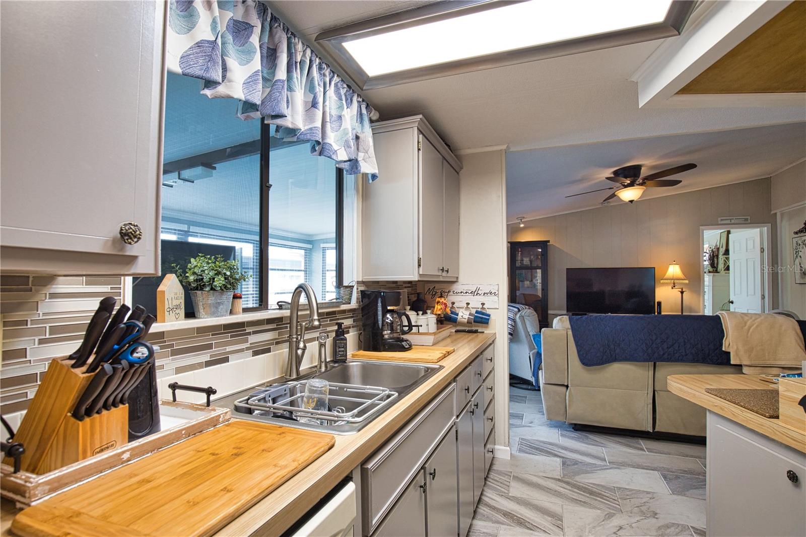 LA CASA MHP CO-OP - Residential