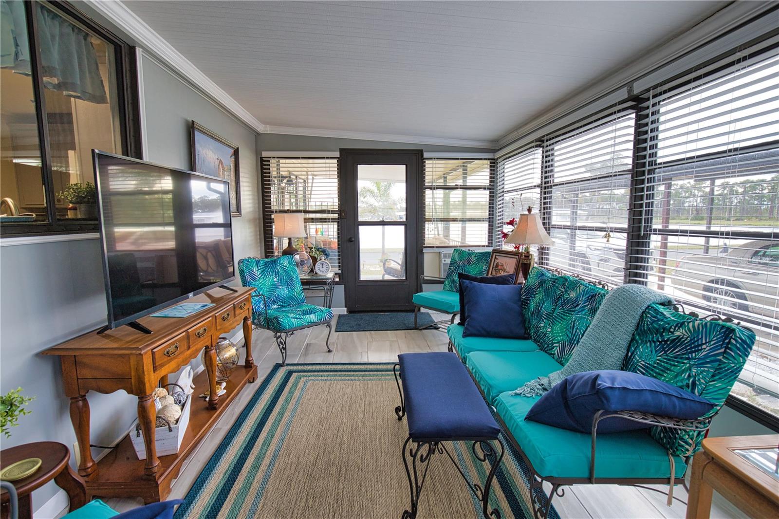 LA CASA MHP CO-OP - Residential