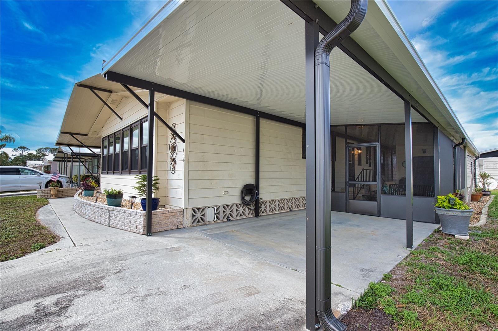 LA CASA MHP CO-OP - Residential