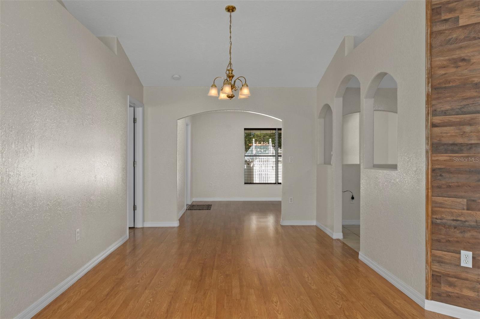 SPRING HILL - Residential