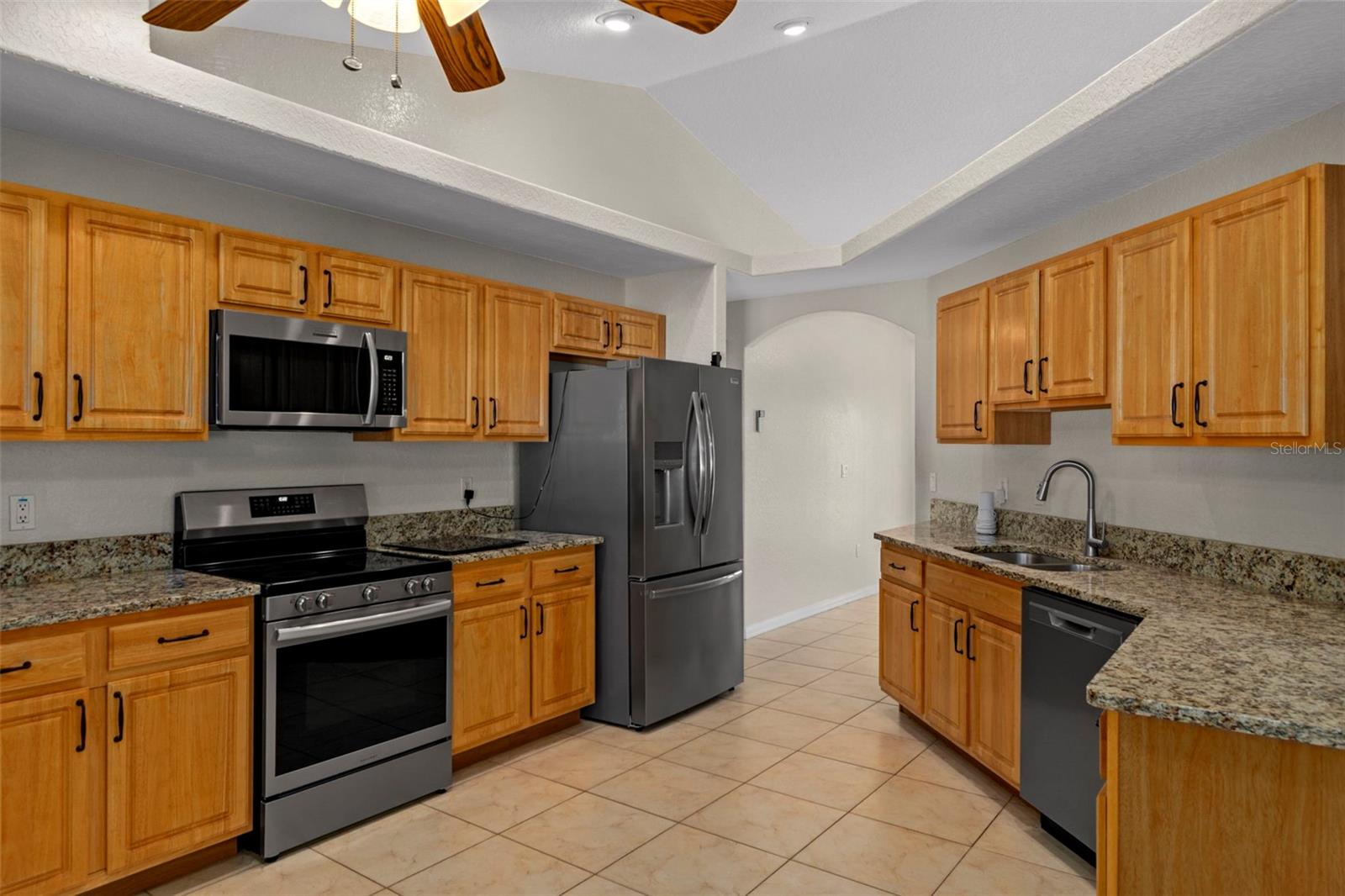 SPRING HILL - Residential