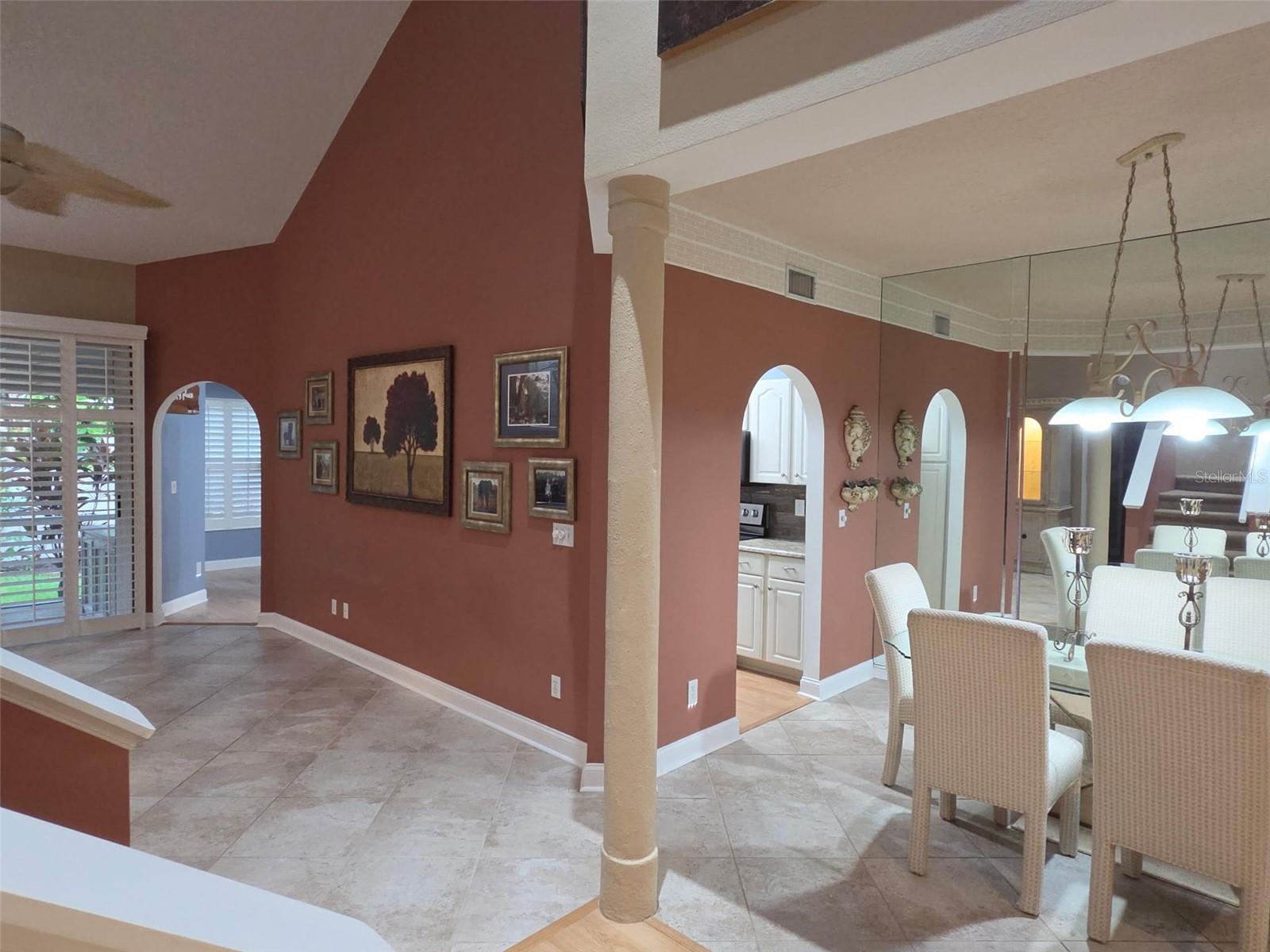 450 DATE PALM COURT NE