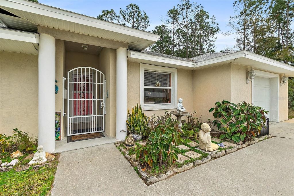 Photo of 8 Karat Path, Palm Coast, FL 32164 (MLS # FC315289)