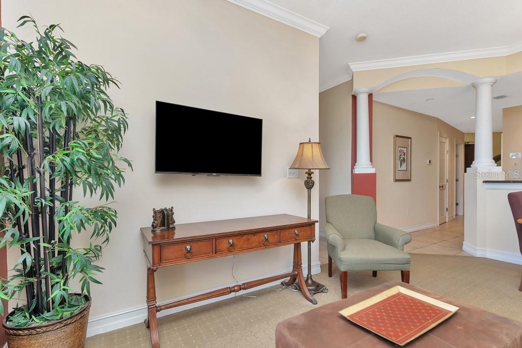 EMERALD GREEN VILLAS CONDOMINIUM ASSOCIA - Residential Lease