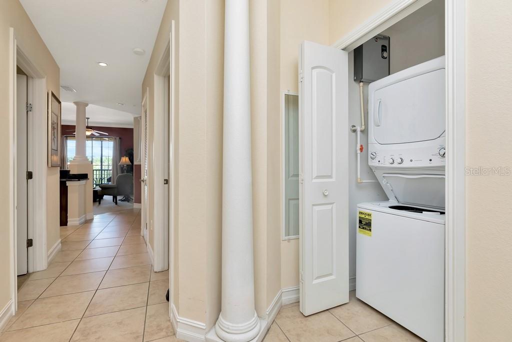 EMERALD GREEN VILLAS CONDOMINIUM ASSOCIA - Residential Lease