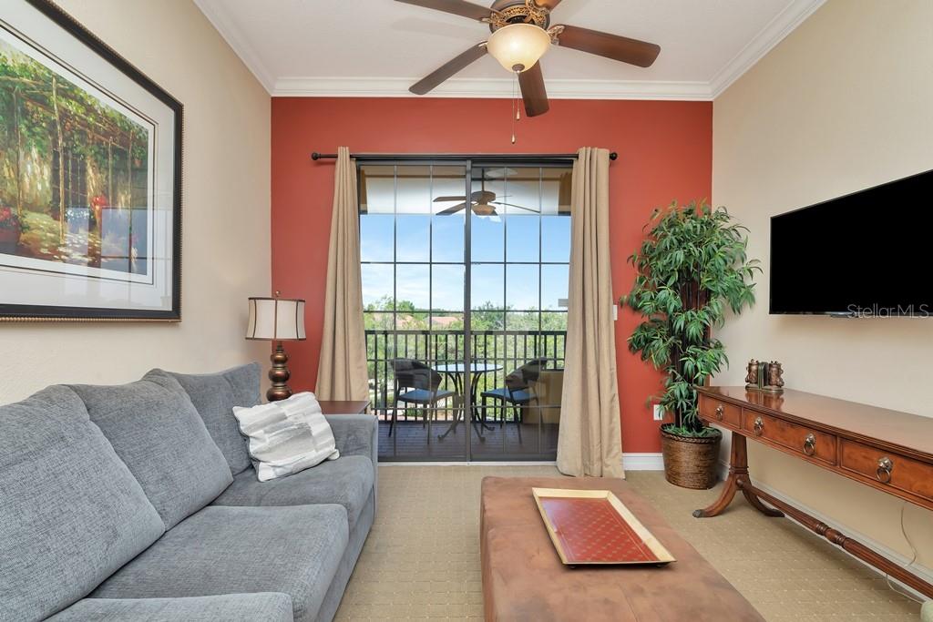 EMERALD GREEN VILLAS CONDOMINIUM ASSOCIA - Residential Lease