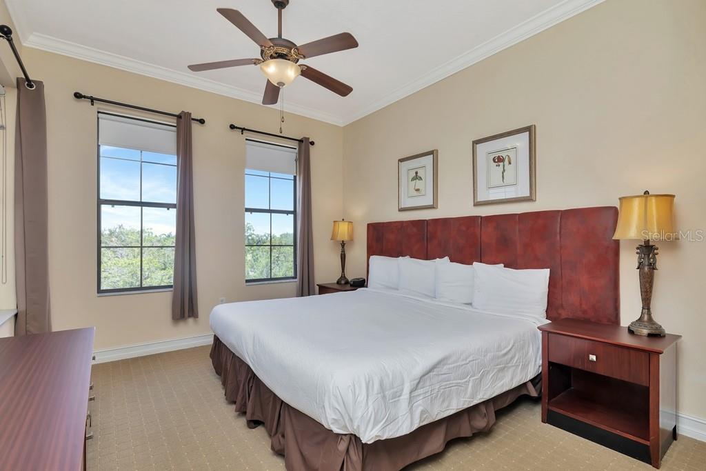 EMERALD GREEN VILLAS CONDOMINIUM ASSOCIA - Residential Lease