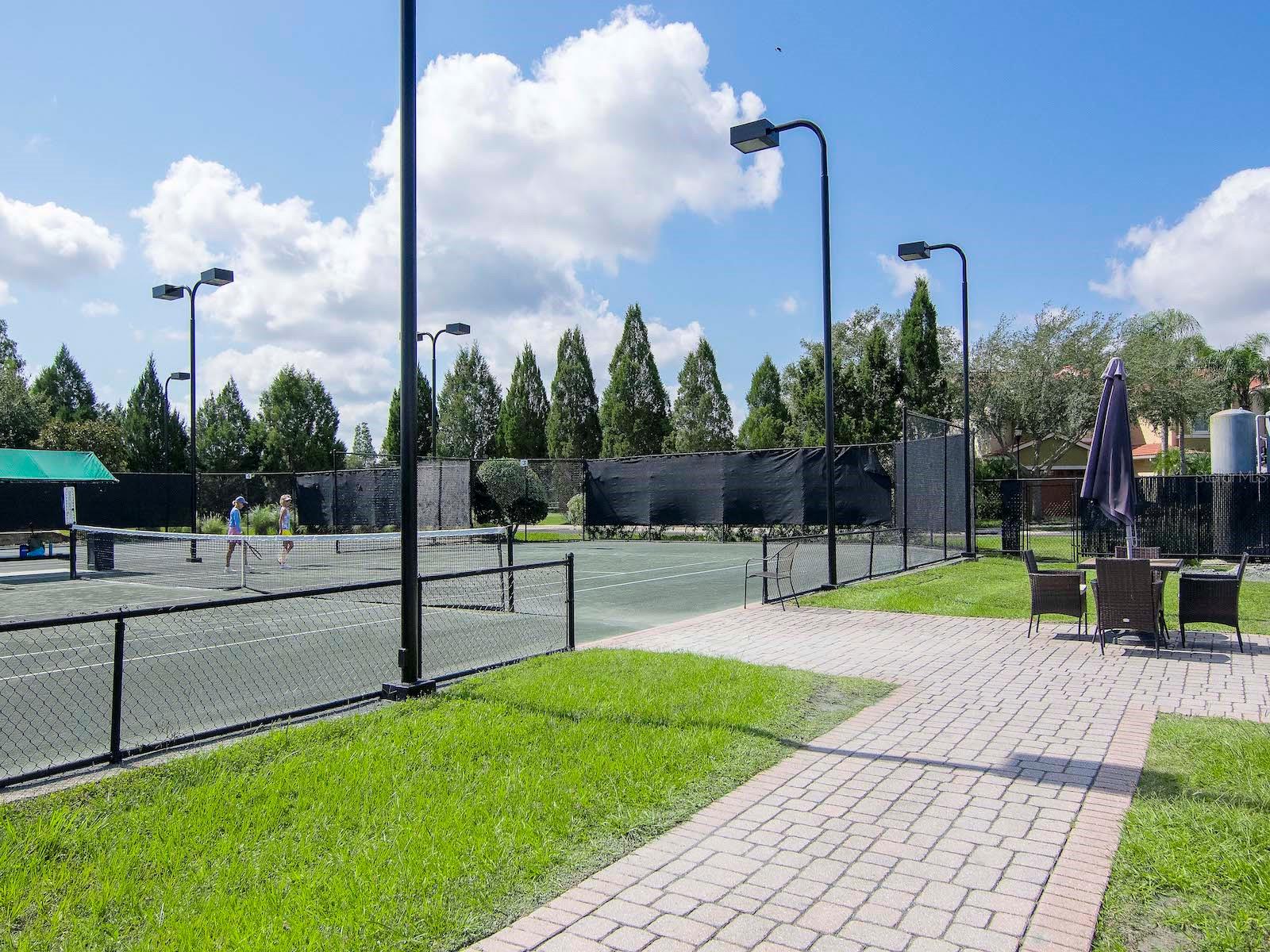 EMERALD GREEN VILLAS CONDOMINIUM ASSOCIA - Residential Lease